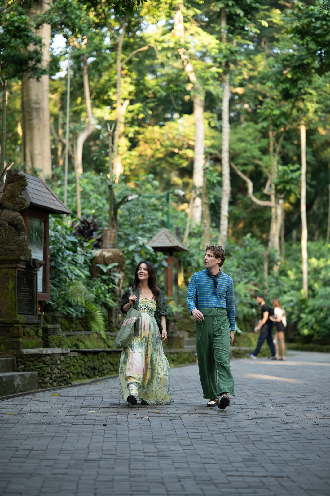 Viajeros en el Bosque de los Monos de Ubud