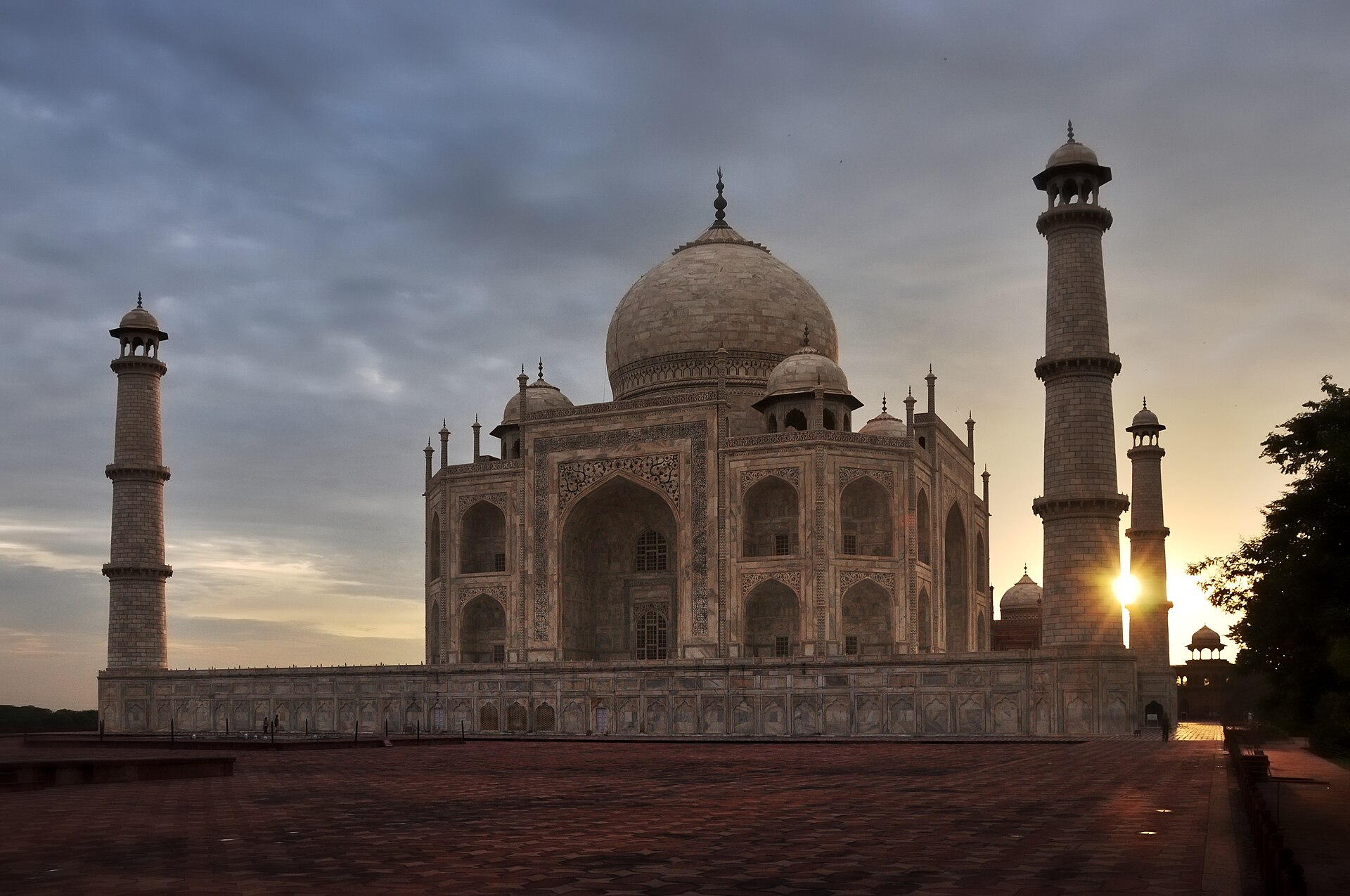 Viajes a la India: el Taj Mahal al amanecer