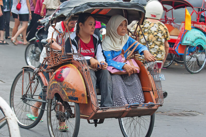 Viajar a Java - Bicycle rikshaw